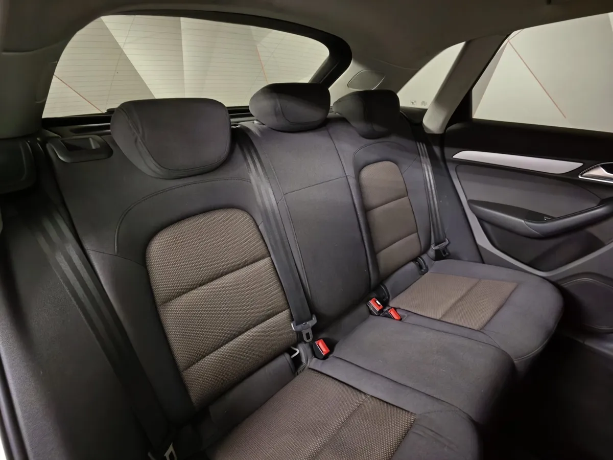 Audi Q3 2.0 TFSI quattro S tronic (170 л.с.) Белый в АВИЛОН. Слайд №15