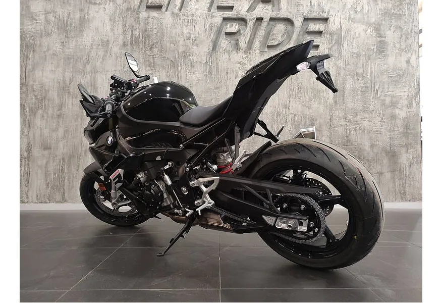 BMW Motorrad S 1000 R S 1000 R 999 см³ (160) 999 Серый в АВИЛОН. Слайд №5