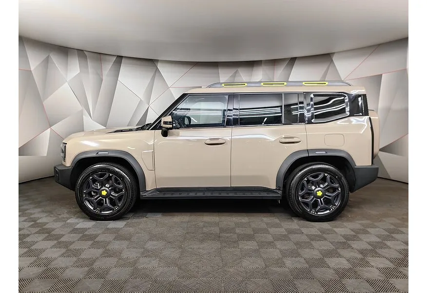 JETOUR T2 2.0T 7DCT AWD (245 л.с.) Expedition Коричневый в АВИЛОН. Слайд №2