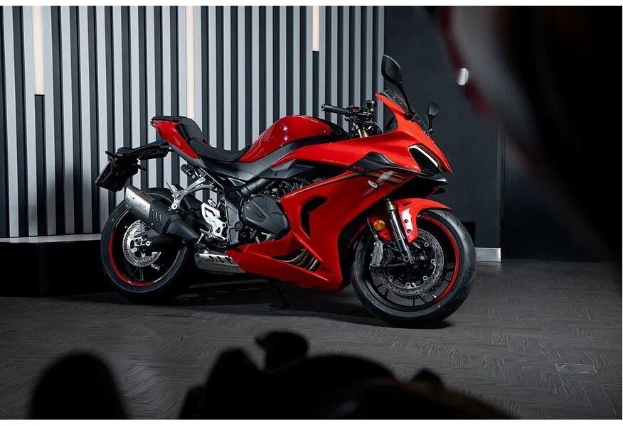 АВИЛОН - QJMOTOR SRK 800 RR 800 см³ (95 л.с.) 800 Красный - slide 1