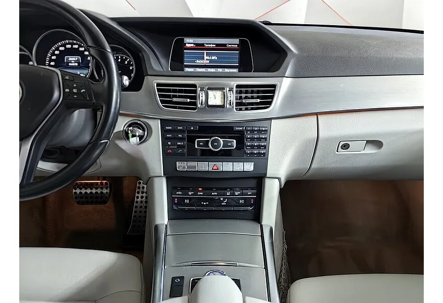 Mercedes-Benz E-Класс E 200 T BlueEfficiency 7G-Tronic Plus (184 л.с.) Белый в АВИЛОН. Слайд №15