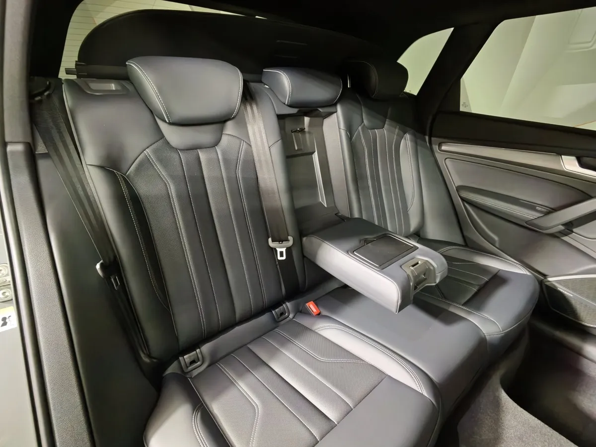 Audi Q5 L 2.0 TFSI S tronic quattro (245 л.с.) Luxury Dynamic Серый в АВИЛОН. Слайд №17