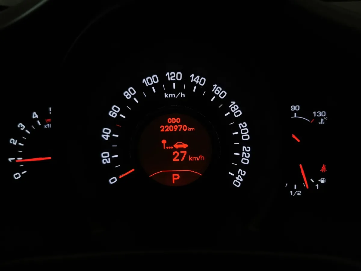 Kia Sportage 2.0 TD AT 4WD (136 л.с.) Белый в АВИЛОН. Слайд №17