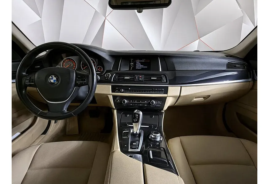 BMW 5 серия 520i Steptronic (184 л.с.) Базовая. Локальная сборка Черный в АВИЛОН. Слайд №11