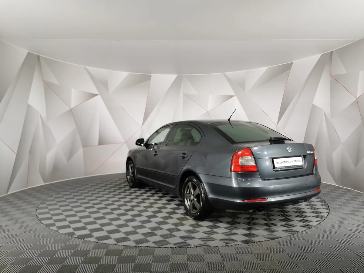 Skoda Octavia 1.8 TSI AT (152 л.с.) Серый в АВИЛОН. Слайд №4
