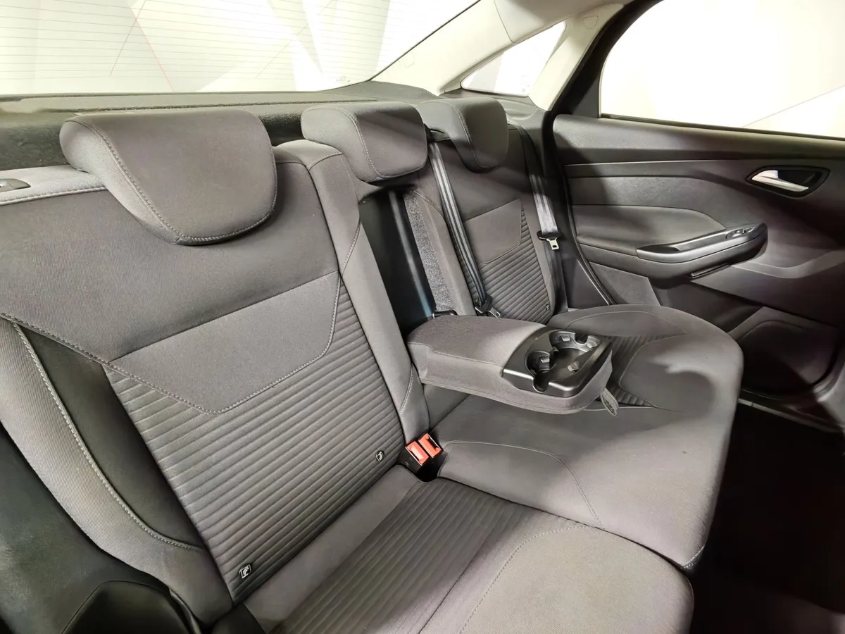 Ford Focus 1.5 EcoBoost AT (150 л.с.) Titanium Черный в АВИЛОН. Слайд №17