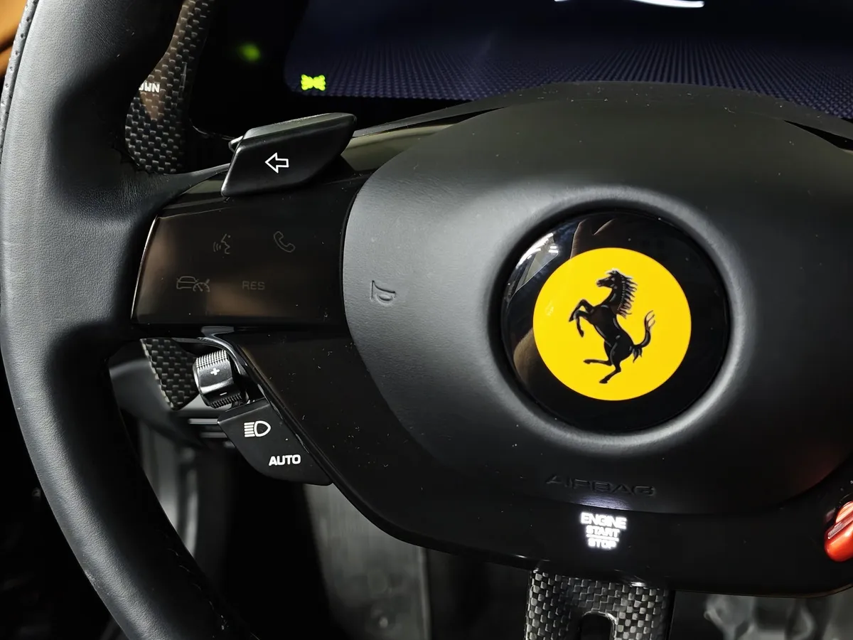 Ferrari Roma 3.9 AMT (620 л.с.) Черный в АВИЛОН. Слайд №34