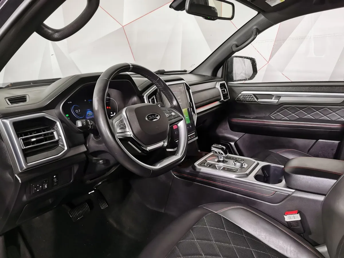 JAC T9 2.0 AT 4WD (224 л.с.) Эксплор Черный в АВИЛОН. Слайд №18