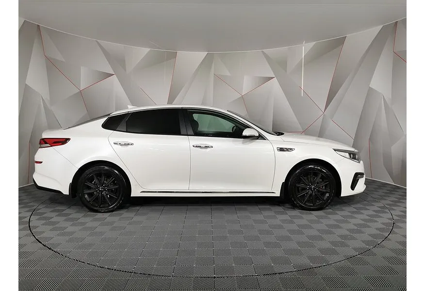 Kia Optima 2.4 GDI AT (188 л.с.) Luxe Белый в АВИЛОН. Слайд №4