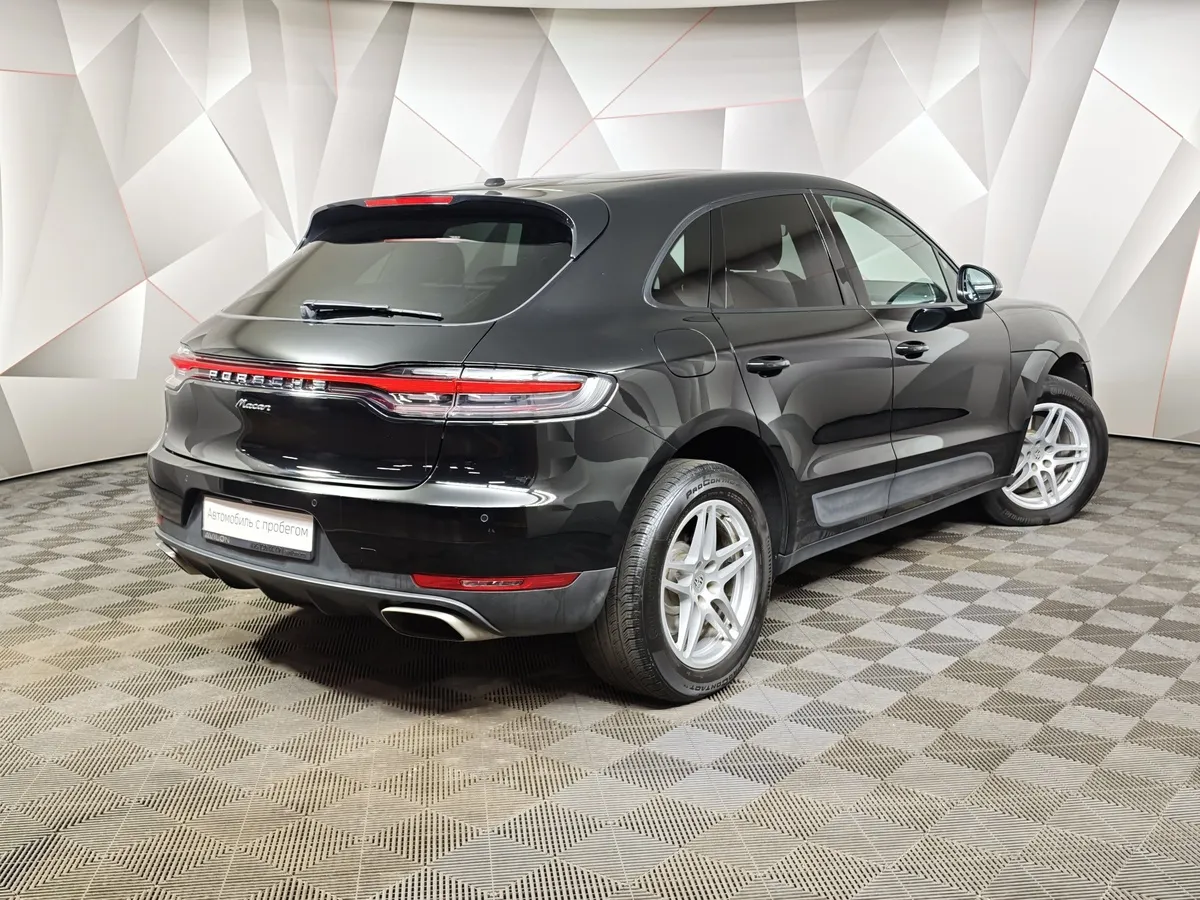 Porsche Macan 2.0 PDK AWD (252 л.с.) Черный в АВИЛОН. Слайд №2