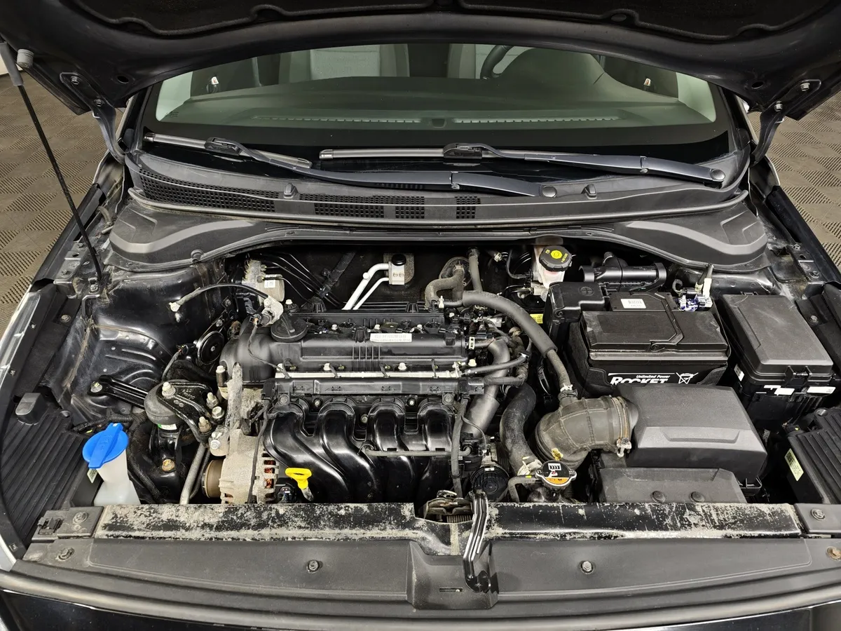 Hyundai Solaris 1.6 AT (123 л.с.) Style Черный в АВИЛОН. Слайд №11