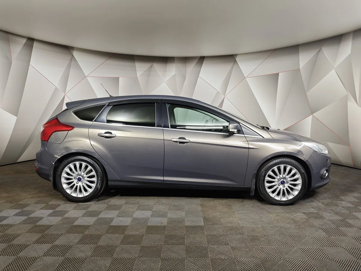 Ford Focus 1.6 PowerShift (125 л.с.) Titanium Коричневый в АВИЛОН. Слайд №6