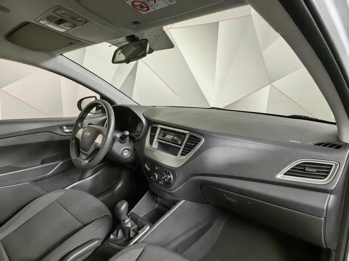 Hyundai Solaris 1.4 MT (107 л.с.) Active Белый в АВИЛОН. Слайд №13