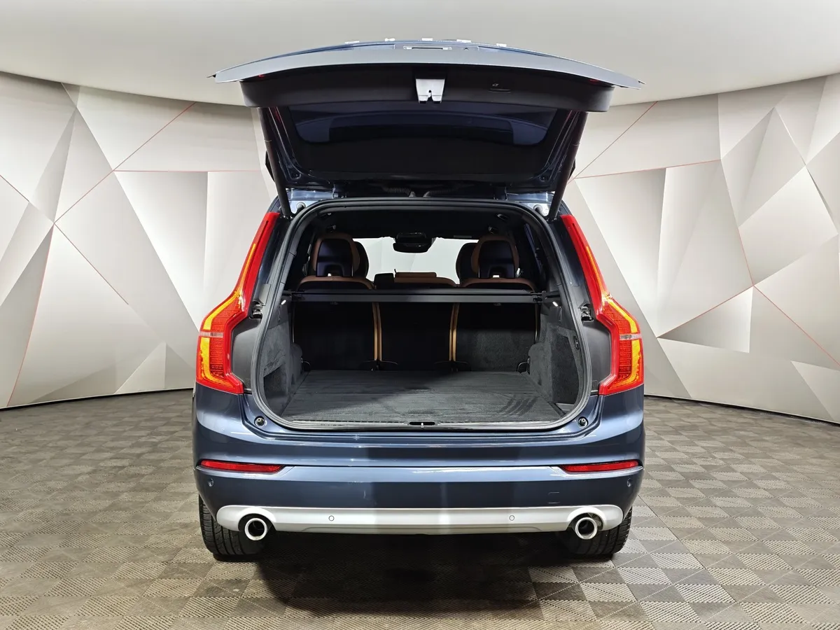 Volvo XC90 2.0 AT AWD D5 (5 мест) (225 л.с.) Inscription Серый в АВИЛОН. Слайд №12