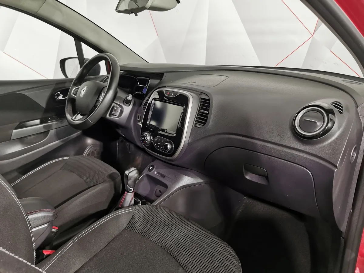 Renault Kaptur 1.6 X-tronic (114 л.с.) Life Красный в АВИЛОН. Слайд №12