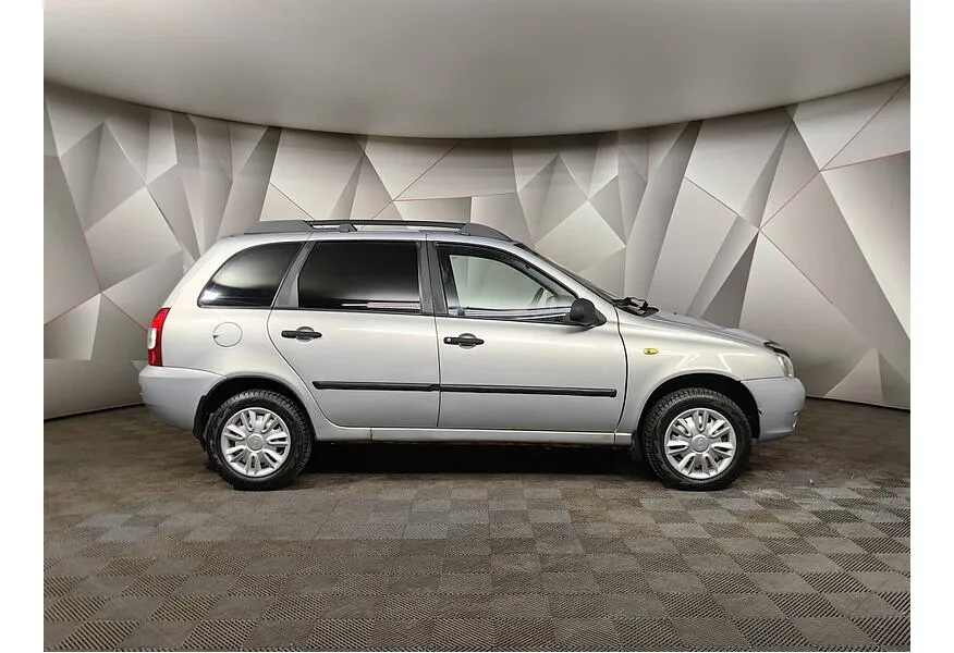 ВАЗ (Lada) Kalina 1.4 MT 16 кл (Евро-3) (89 л.с.) Серебристый в АВИЛОН. Слайд №6