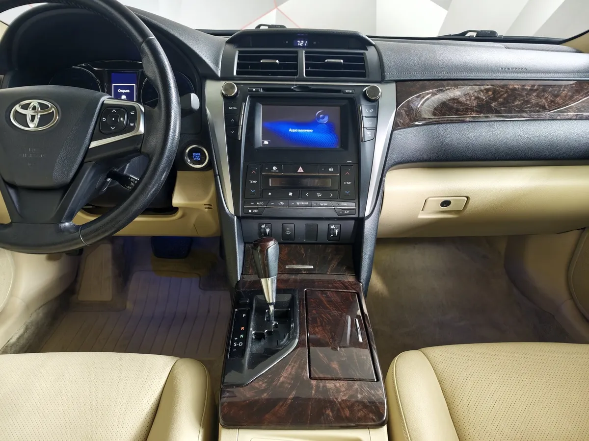 Toyota Camry 2.5 AT (181 л.с.) Черный в АВИЛОН. Слайд №15