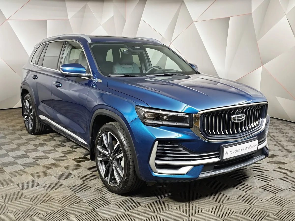 Geely Monjaro 2.0T 8AT 4WD (238 л.с.) Exclusive LE Синий в АВИЛОН. Слайд №3