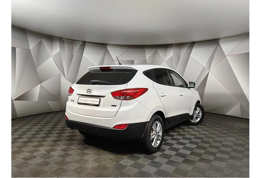 Hyundai ix35 2.0 CRDi AT 4WD (136 л.с.) Comfort Белый в АВИЛОН. Слайд №8