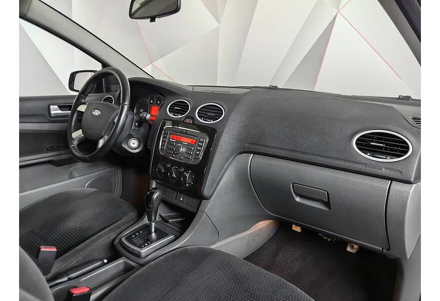 Ford Focus 1.6 AT (101 л.с.) Ghia Серебристый в АВИЛОН. Слайд №12