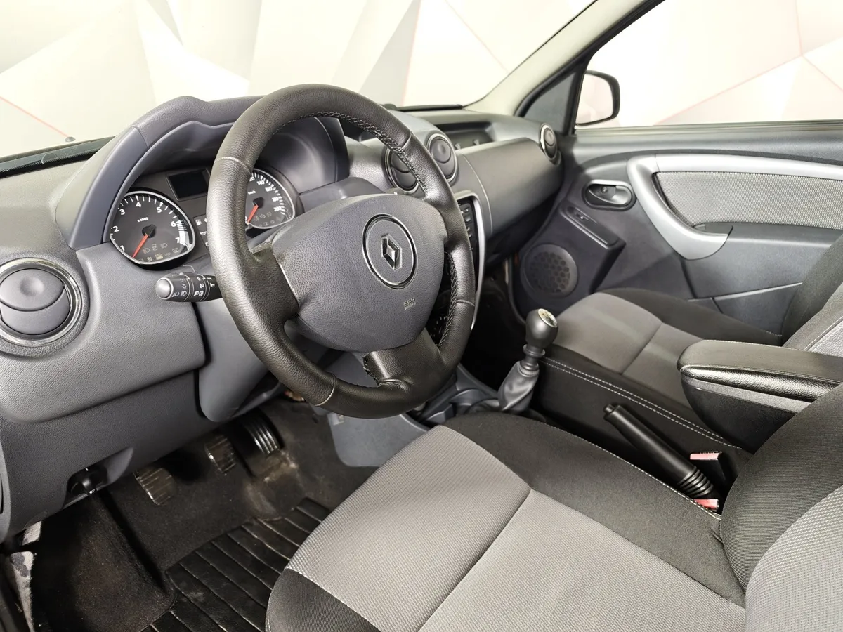 Renault Duster 2.0 MT 4x4 (143 л.с.) Коричневый в АВИЛОН. Слайд №18
