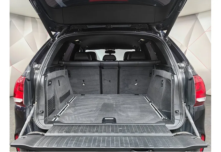 BMW X5 M 4.4 xDrive Steptronic (575 л.с.) Черный в АВИЛОН. Слайд №9