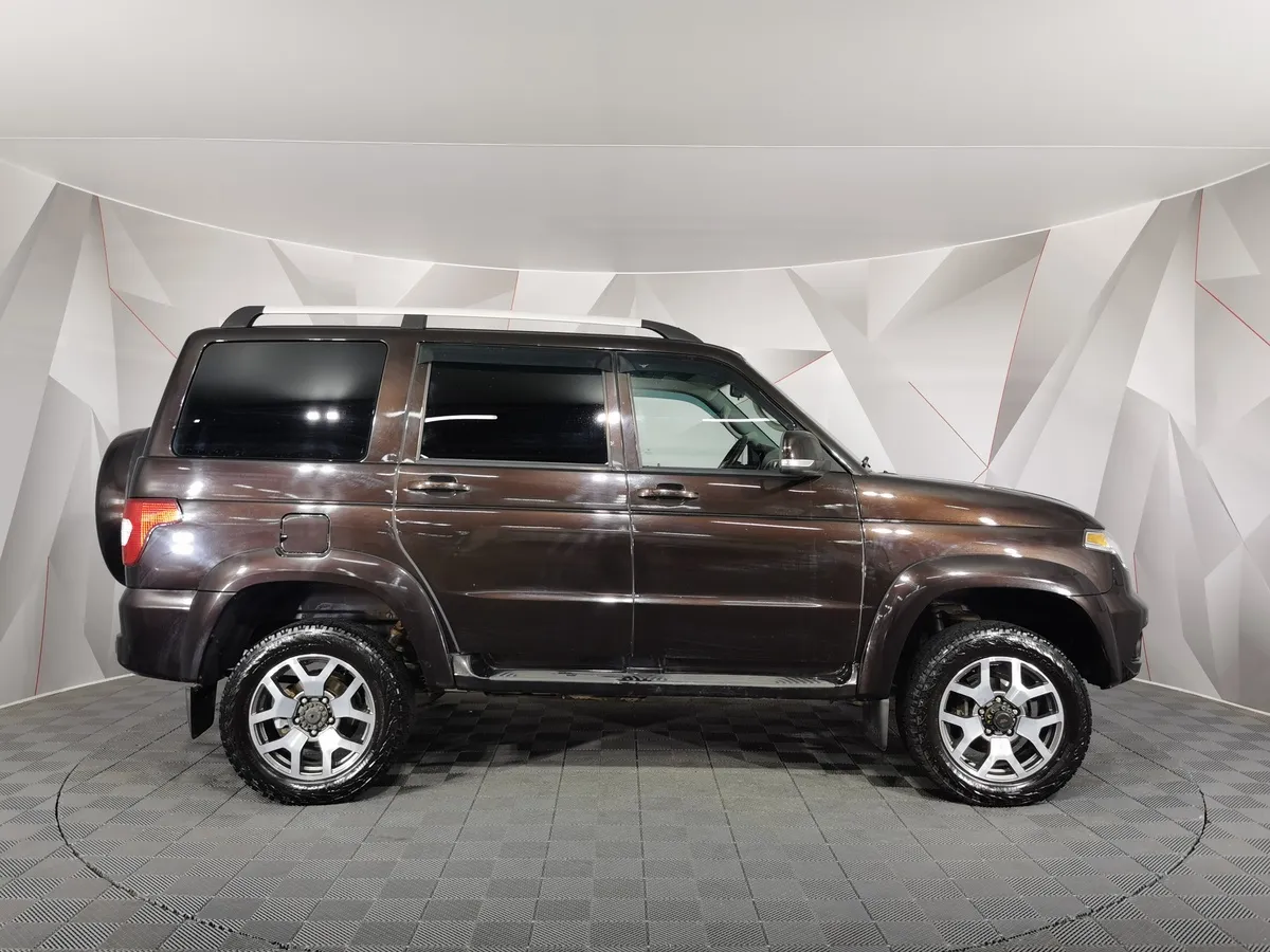УАЗ Patriot 2.7 AT 4WD (150 л.с.) Оптимум Коричневый в АВИЛОН. Слайд №6
