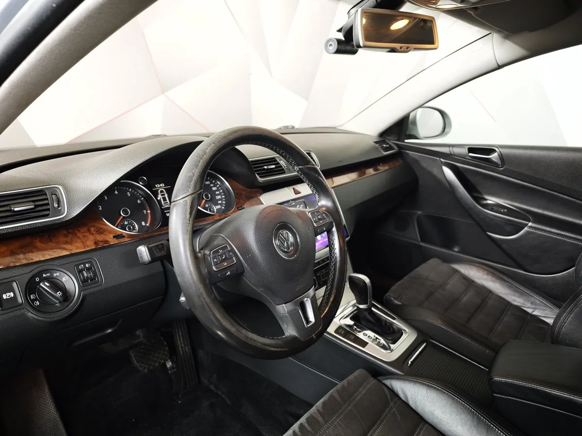 Volkswagen Passat 1.8 TSI DSG (152 л.с.) Серебристый в АВИЛОН. Слайд №18