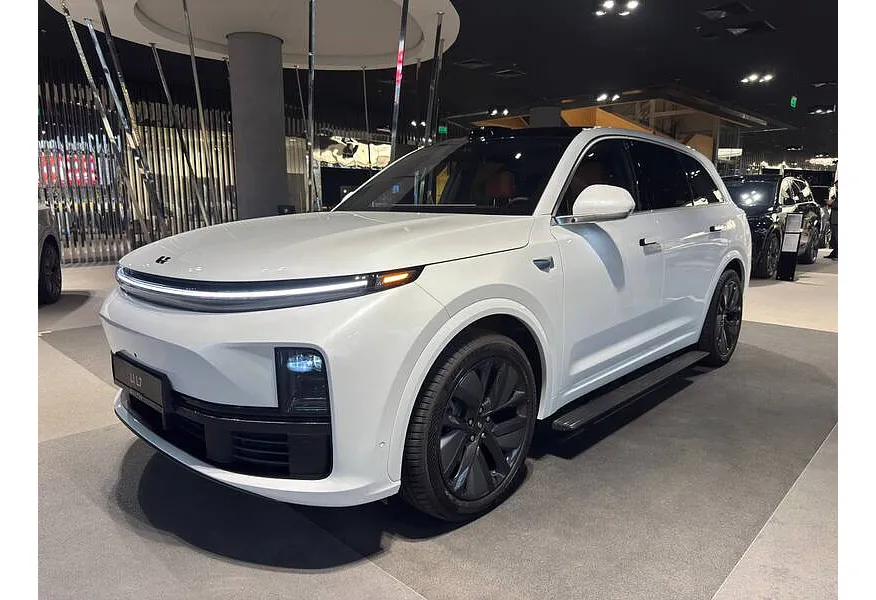 АВИЛОН - Li Auto L7 1.5 AT 4WD (449 л.с.) Pro Белый - slide 9505968
