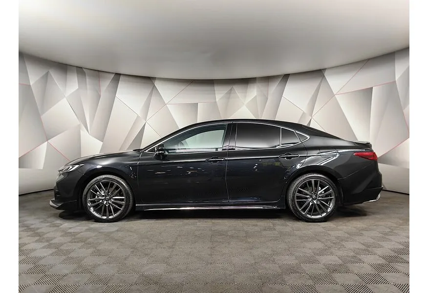 Toyota Camry 2.0h CVT (197 л.с.) Sport Plus Черный в АВИЛОН. Слайд №5