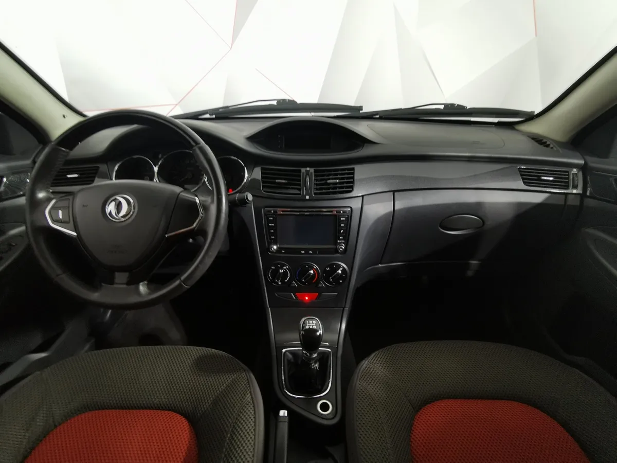 DongFeng H30 1.6 MT (117 л.с.) Comfort Красный в АВИЛОН. Слайд №11