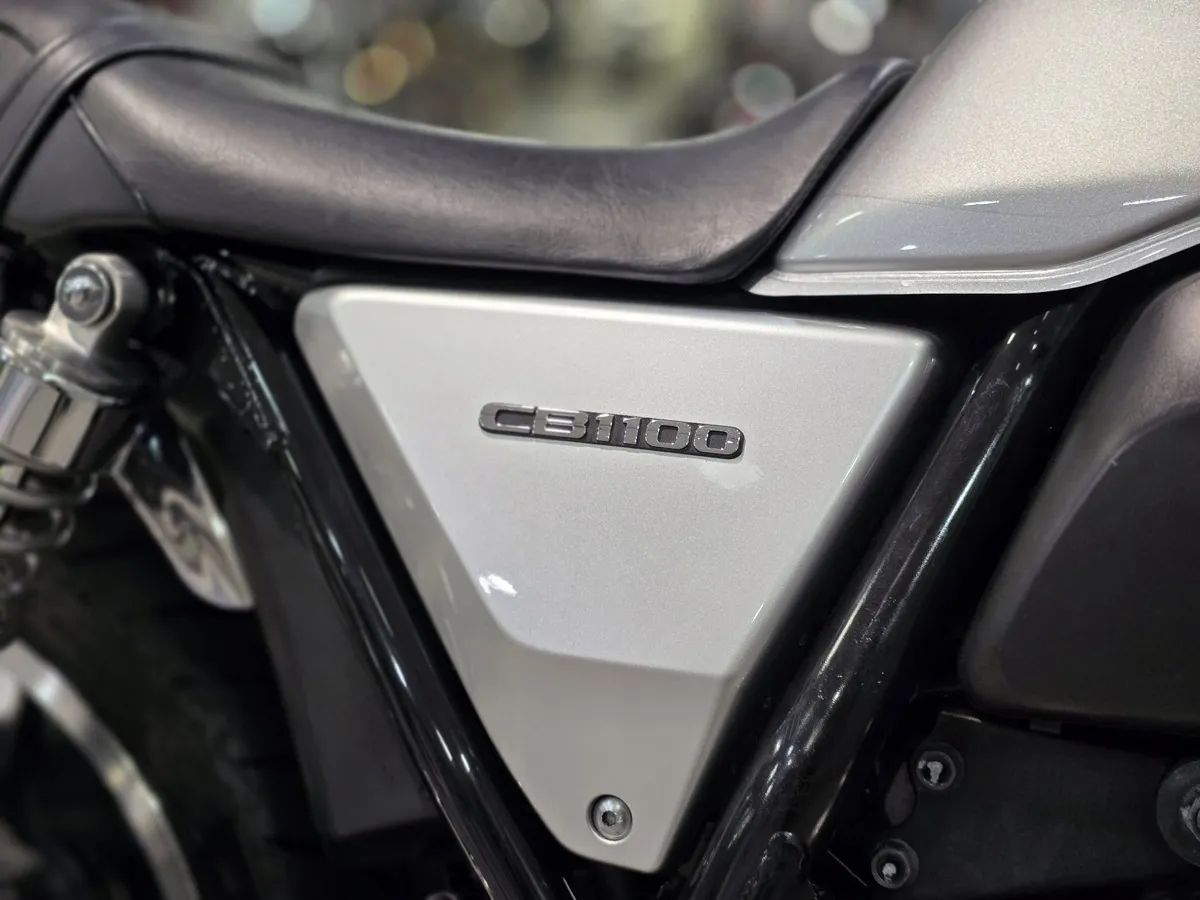 Honda CB1000 Hornet 998 см³ (158 л.с.) (158) 998 Серый в АВИЛОН. Слайд №8