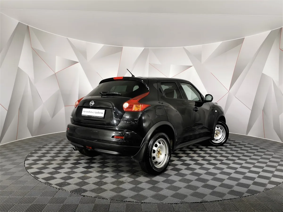 Nissan Juke 1.6 CVT (117 л.с.) Черный в АВИЛОН. Слайд №2