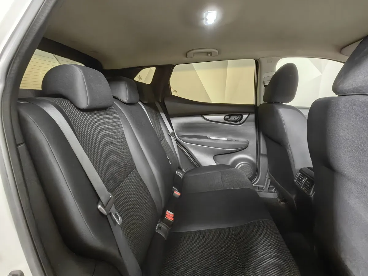 Nissan Qashqai 2.0 CVT (144 л.с.) Белый в АВИЛОН. Слайд №16
