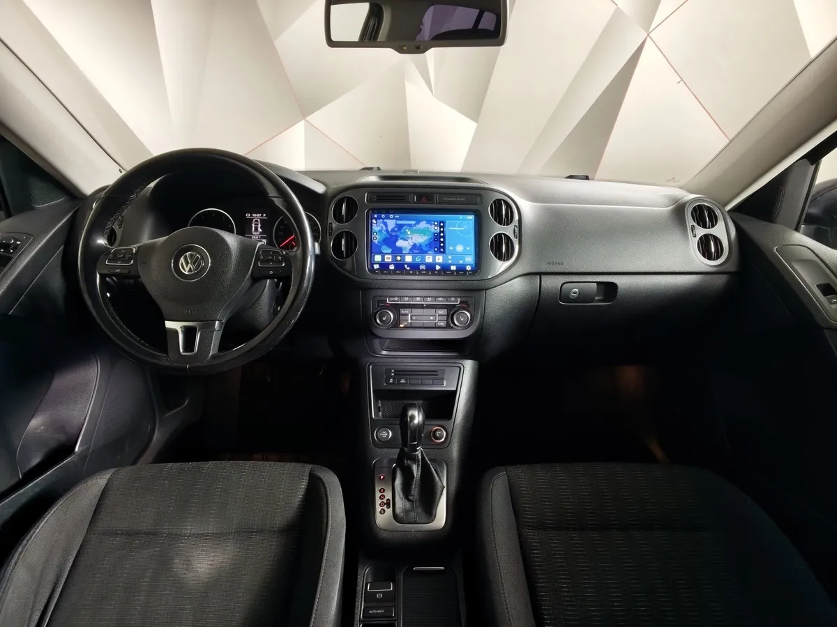 Volkswagen Tiguan 2.0 TSI 4Motion AT (170 л.с.) Track & Field Черный в АВИЛОН. Слайд №14