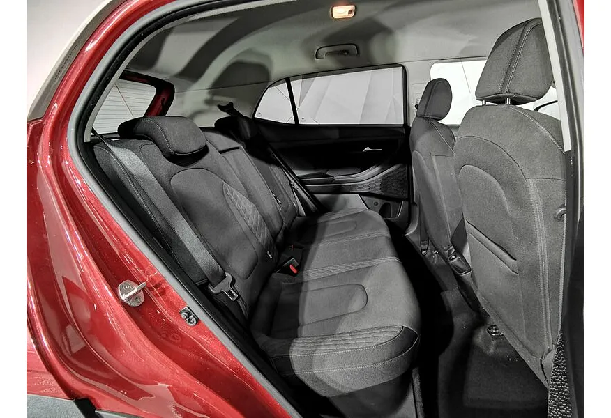 Hyundai Creta 1.6 AT (123 л.с.) Classic + Winter Красный в АВИЛОН. Слайд №17