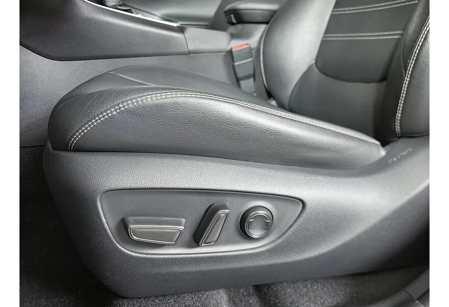 АВИЛОН - Toyota RAV4 2.0 CVT (149 л.с.) Комфорт Белый - slide 11