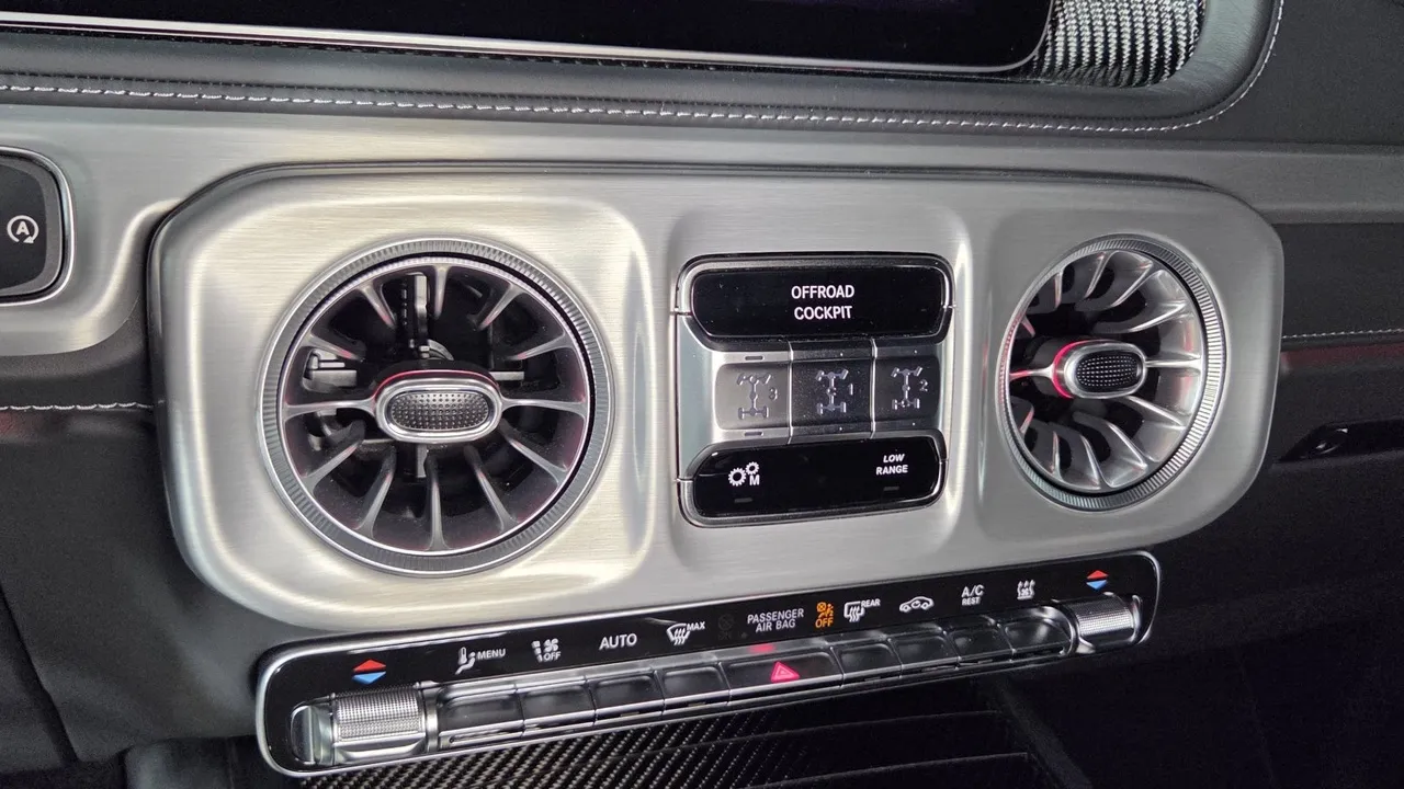 Mercedes-Benz G-Класс G 63 AMG Speedshift 4Matic (585 л.с.) Серый в АВИЛОН. Слайд №18