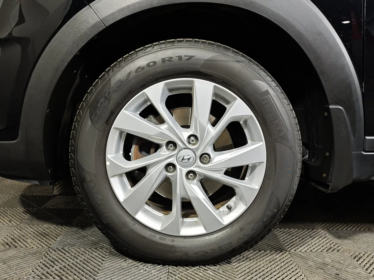 Hyundai Tucson 2.0 (150 л.с.) MPI-6AT-2WD Family Черный в АВИЛОН. Слайд №9