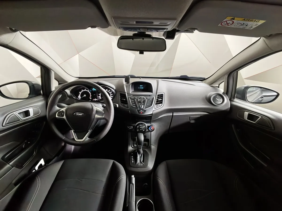 Ford Fiesta 1.4 MT (80 л.с.) Ghia Серый в АВИЛОН. Слайд №14