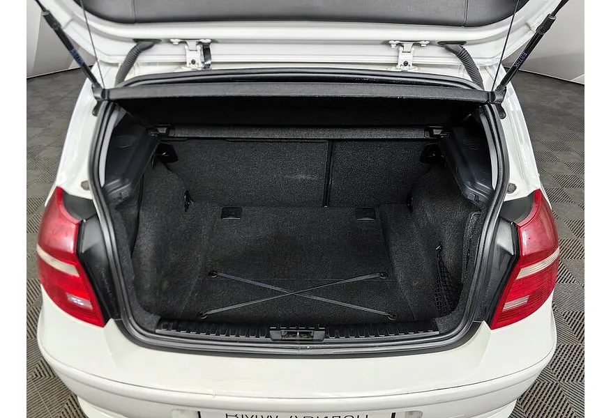 BMW 1 серия 118i AT (136 л.с.) Белый в АВИЛОН. Слайд №9