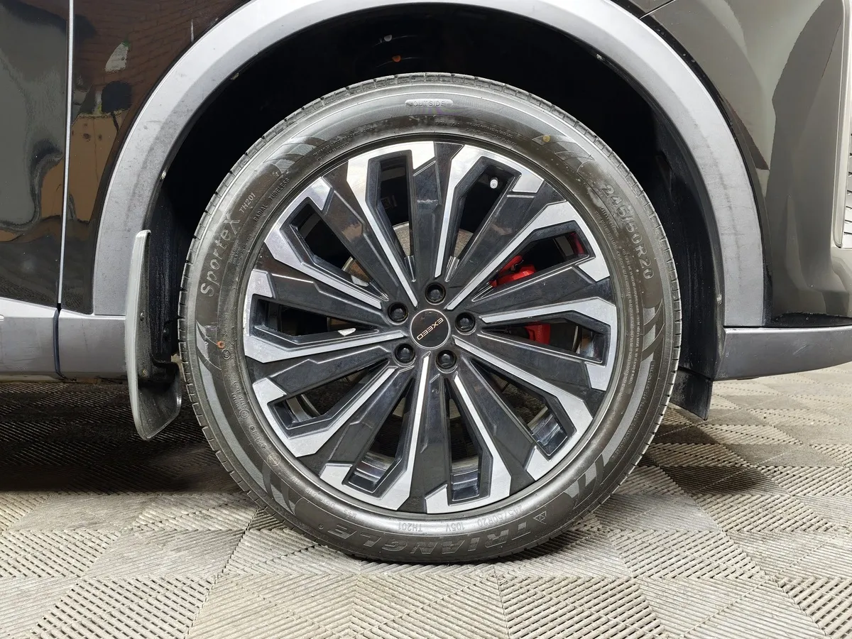 EXEED RX 2.0T DCT 4WD (249 л.с.) Platinum Черный в АВИЛОН. Слайд №9