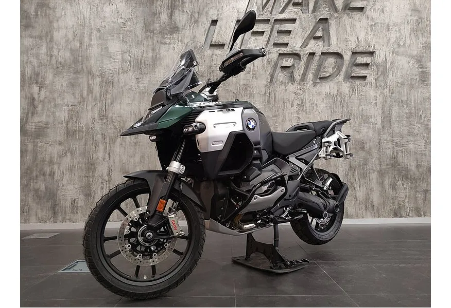АВИЛОН - BMW Motorrad R 1300 GS Adventure R 1300 GS Adventure 1300 см³ (145) 1300 Зеленый - slide 9849568