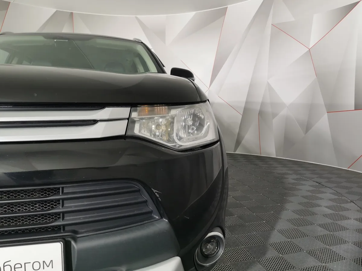 Mitsubishi Outlander 2.0 CVT 4WD (146 л.с.) Черный в АВИЛОН. Слайд №10