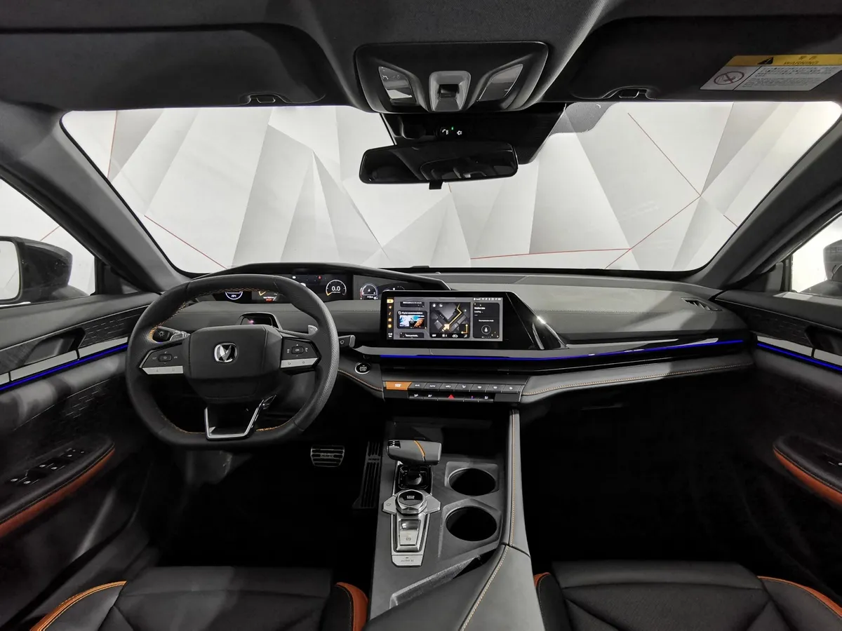 Changan UNI-V 1.5 AMT (181 л.с.) Tech Серый в АВИЛОН. Слайд №14