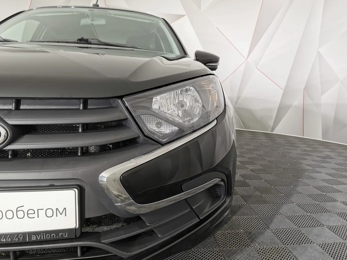 ВАЗ (Lada) Granta 1.6 MT 16кл (106 л.с.) 21911-51-005 Comfort Черный в АВИЛОН. Слайд №10