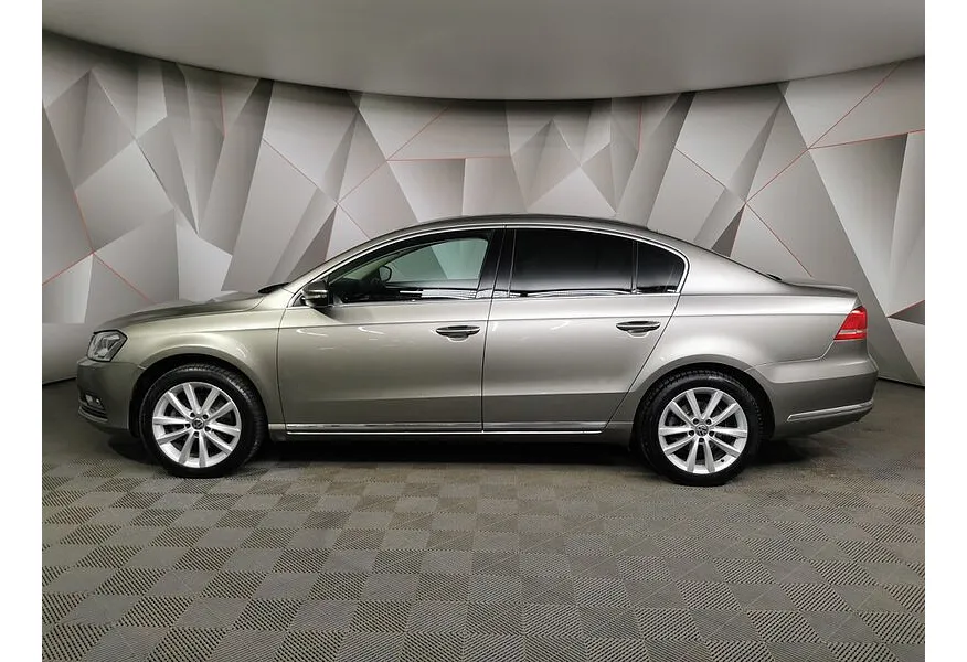 Volkswagen Passat 1.8 TSI DSG (152 л.с.) Бежевый в АВИЛОН. Слайд №3