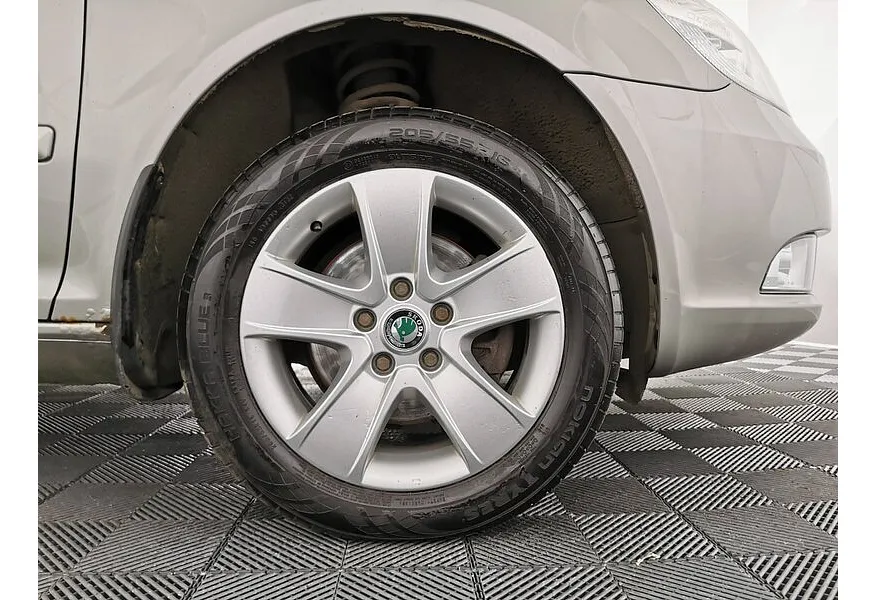 Skoda Octavia 1.8 TSI AT (152 л.с.) Бежевый в АВИЛОН. Слайд №9