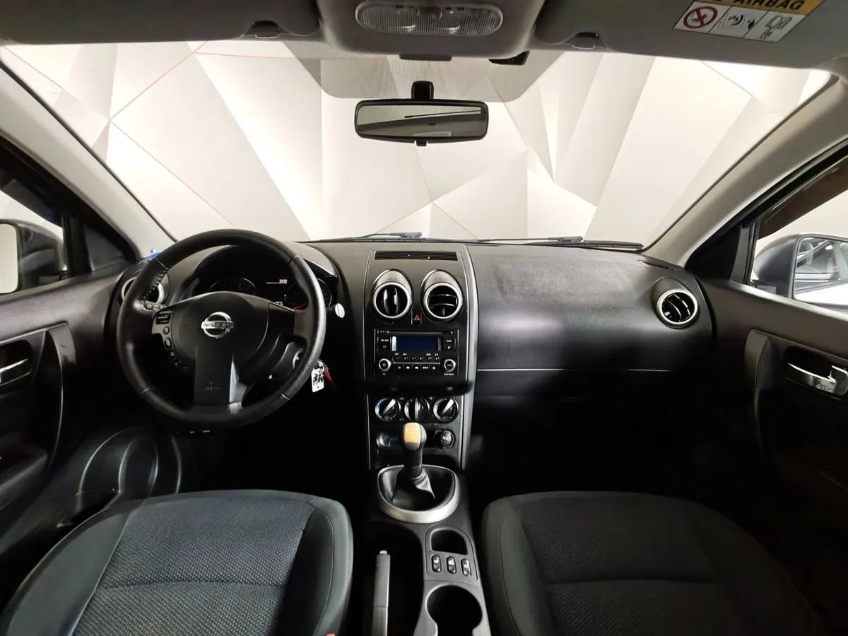 Nissan Qashqai 1.6 MT FWD (115 л.с.) Белый в АВИЛОН. Слайд №11