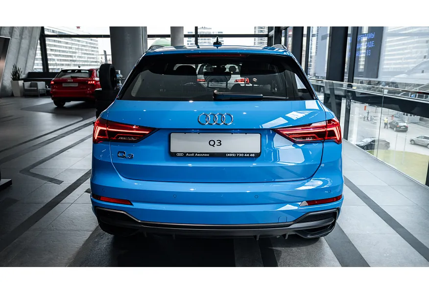 Audi Q3 2.0 45 TFSI S-tronic quattro (220 л.с.) Fashion Dynamic Edition Синий в АВИЛОН. Слайд №4